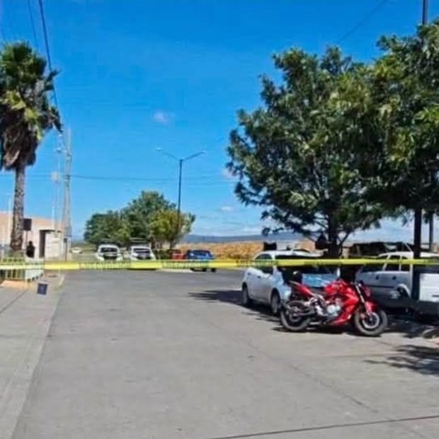 Asesinan a Taquero a Balazos Frente al Hospital General de Salamanca, Guanajuato.